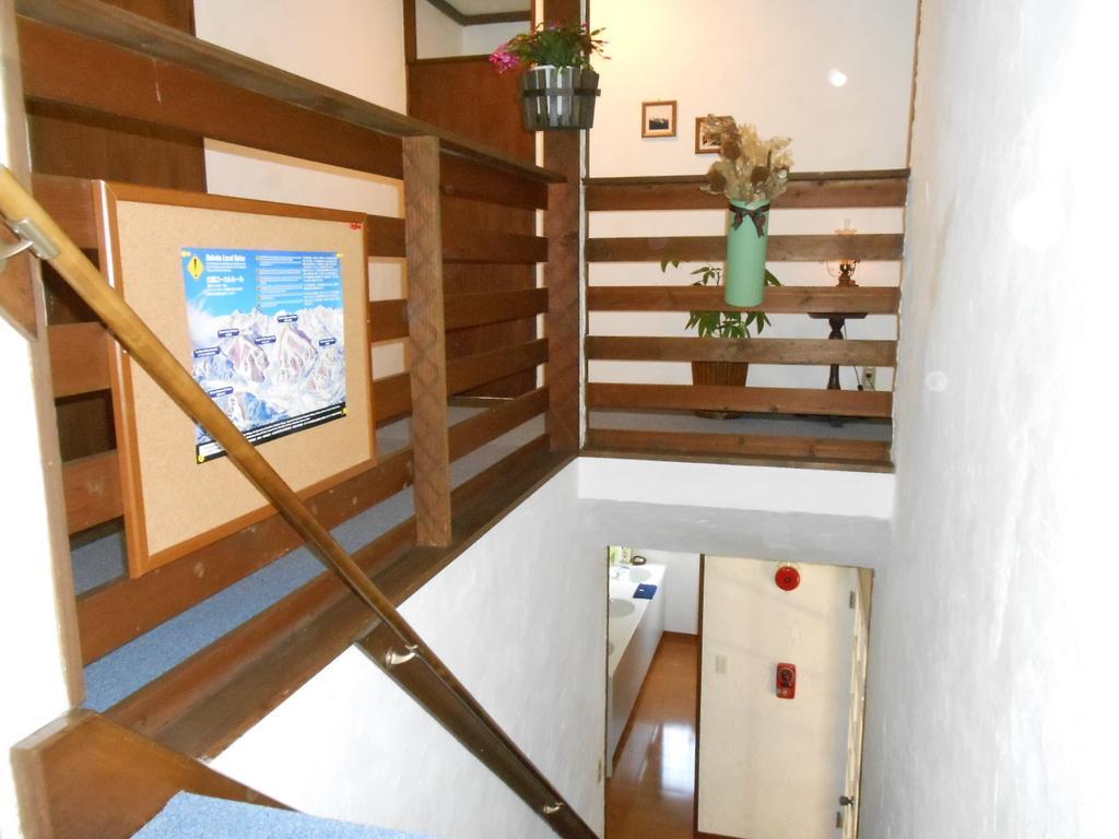 Pension Nugget Inn Hakuba Ngoại thất bức ảnh